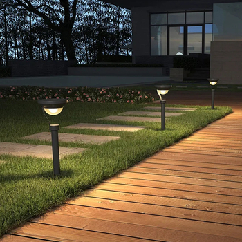 Vanjska IP65 LED lampica za travu, lijevani aluminij + akril, 7–12W, geometrijski/abstraktni dizajn, trajanje osvjetljenja preko 36 sati