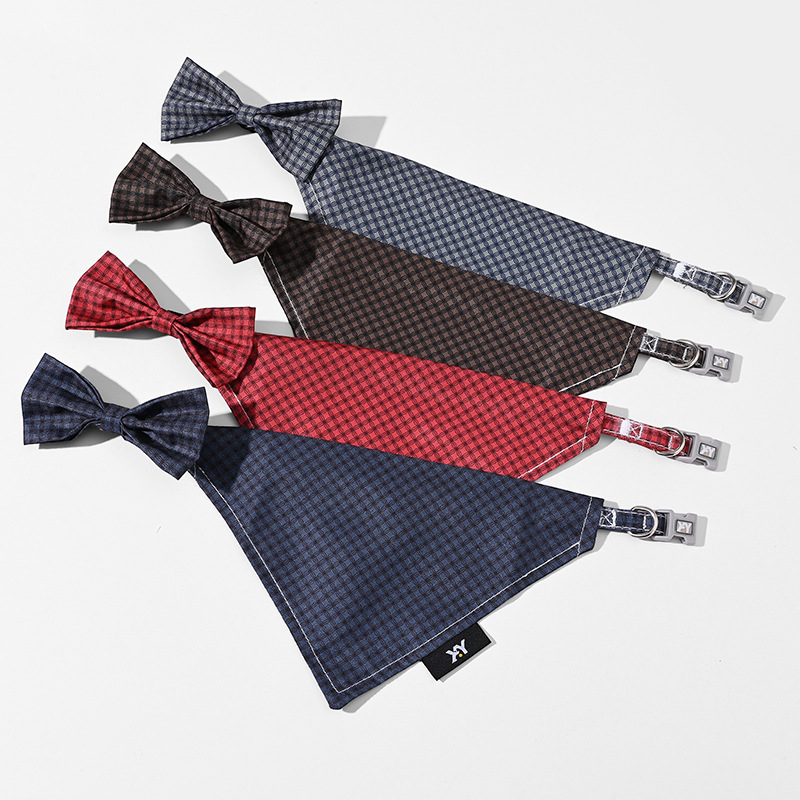 Háziállatoknak szánt háromszög kendő – pamut, kockás minta, twill szövés, nyomtatott felület