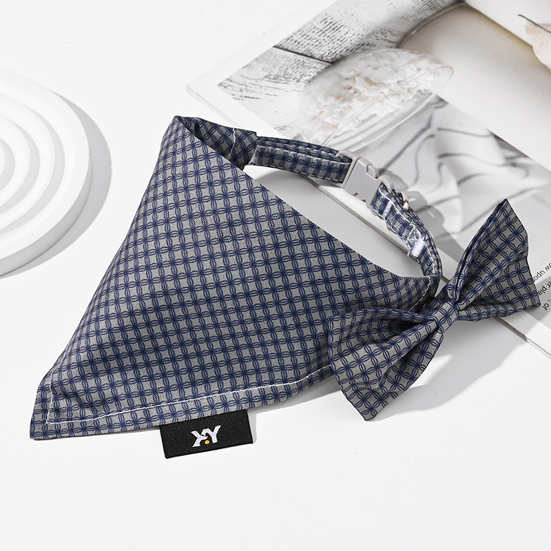 Háziállatoknak szánt háromszög kendő – pamut, kockás minta, twill szövés, nyomtatott felület