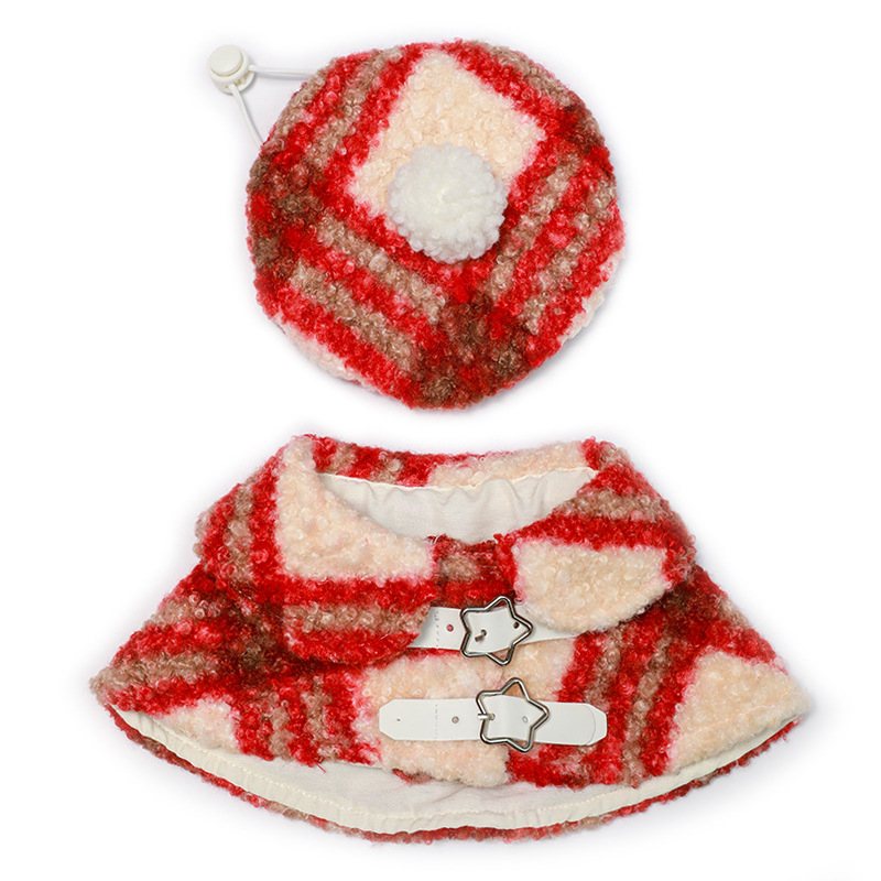 Gyapjúból készült plüss háziállat-kosztüm kockás mintával macskáknak és kutyáknak, brit stílusú béret és palást, meleg és aranyos