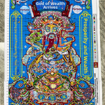 Keresztszemes készlet: Gazdagság Istene – karakterarckép, pamut, textilvarrás, modern minimalista stílus