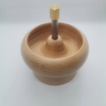 Uređaj za navlačenje perli — okretni spinner od čvrstog drveta, jednostavan dizajn; pakiranje 50 komada, bruto težina 25 kg