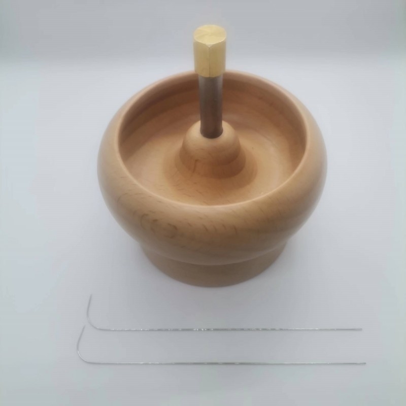 Uređaj za navlačenje perli — okretni spinner od čvrstog drveta, jednostavan dizajn; pakiranje 50 komada, bruto težina 25 kg