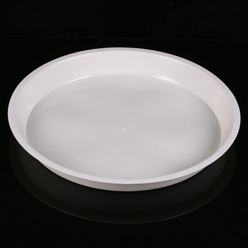 Кръгла пластмасова подложка за саксия с плосък ръб — инжекционно формована, издръжлива, водоспестяваща; за настолна и подова употреба; подходяща за саксии и сукуленти.