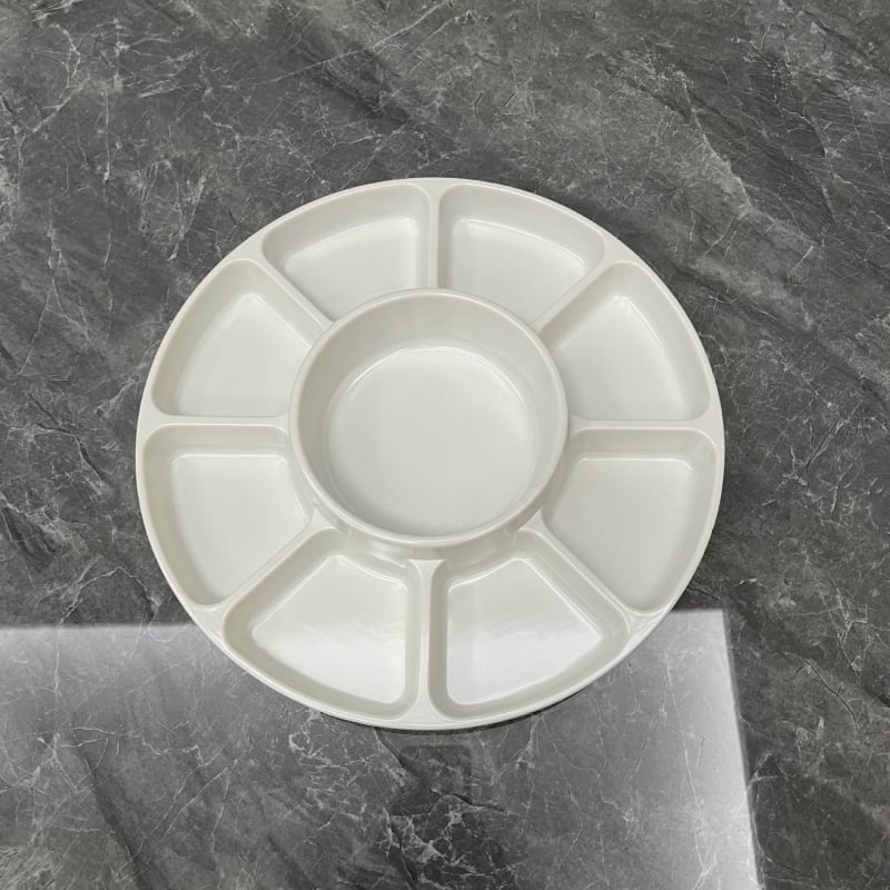 Меламиново блюдо с четири секции за гарнитури — квадратна форма, модерен минималистичен стил; подходящо за хотели, хранене, кафе и чай.