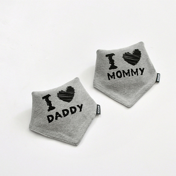 Háziállat számára pamut háromszög sál kartun mintával, sima szövés, nyomtatás, egész éves használatra