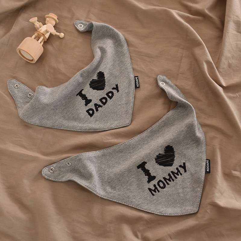 Háziállat számára pamut háromszög sál kartun mintával, sima szövés, nyomtatás, egész éves használatra