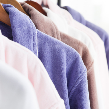 Хотелски памучен халат, тъкана Cut-Pile повърхност, combed yarn прежда, възможност за лого