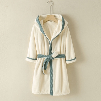 Детски халат за баня — основна материя: зайчева козина, памучна смес, пролетен сезон