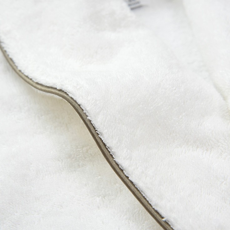 Халат за хотел от памук терри, 1100 г/м², многоплетна прежда, обшиване, персонализиране