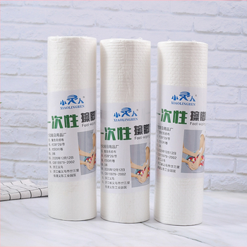 Rolový uterák na nohy do kúpeľa, netkané tkanivo, 150 GSM, nasiakavosť 26–30 s, s logom