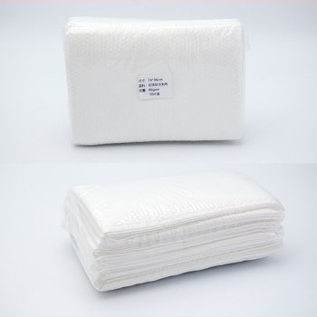 Еднократна кърпа за сушене на коса със турбан за салони (Материал: вискозно влакно; Абсорбция: 0–5 сек; Комплектация: 10 кърпи за коса, 3 кърпи за баня, 1 кърпа за крака)