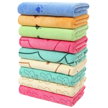 Кърпа за сушене на коса от микрофибър с принт на мультяшен герой и бродиран логотип, персонализирана обработка; Материал: 80% полиестер + 20% полиамид; Тегло: 50–80 г/м²; Процес: печат