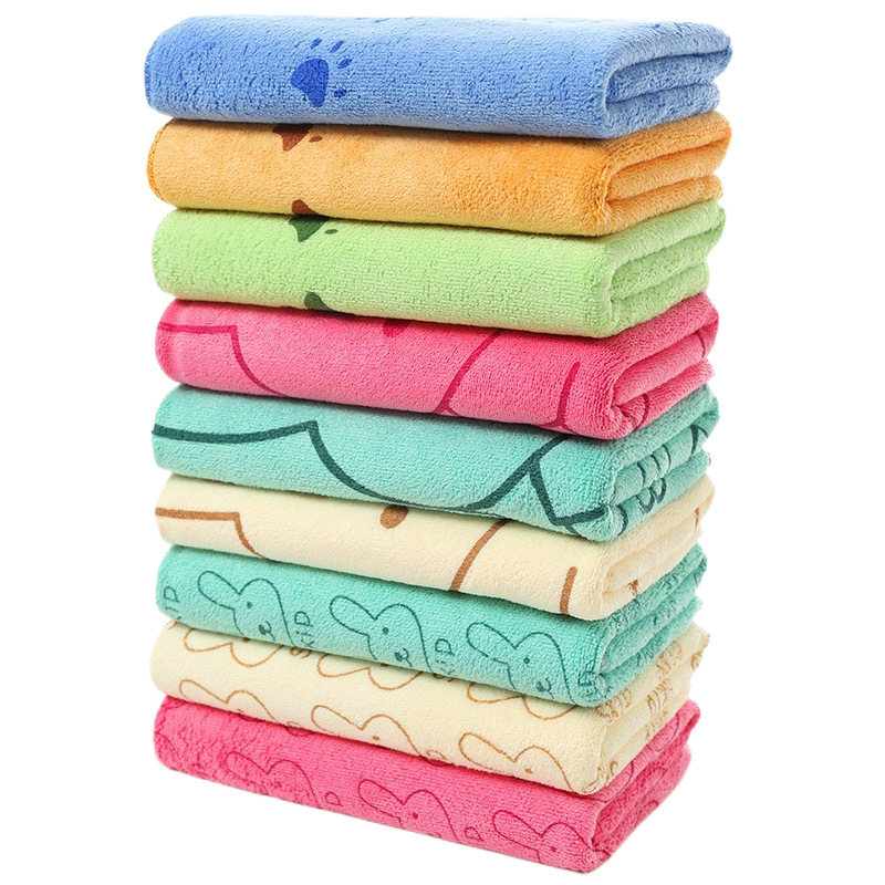 Кърпа за сушене на коса от микрофибър с принт на мультяшен герой и бродиран логотип, персонализирана обработка; Материал: 80% полиестер + 20% полиамид; Тегло: 50–80 г/м²; Процес: печат