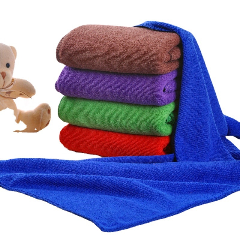 Mikrofiber upijajuća krpa za pranje automobila, frizerski salon i beauty salon — superfin vlakna, obična tkanina, pređa 14, upijanje vode 0–5 s, ručnik/za lice, prilagodljiva proizvodnja