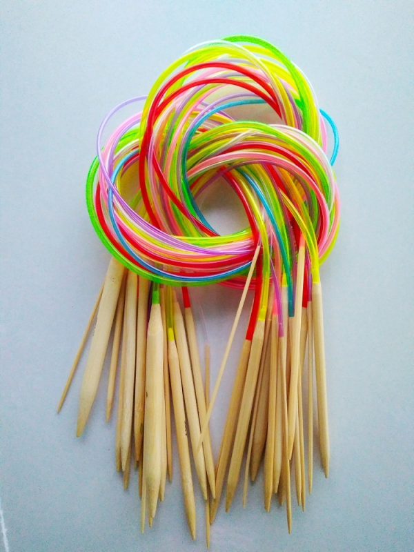Set kručnih igala za pletenje – ručni DIY alatni set s kružnim iglama i kukicama; pakiranje 100 kom; bruto težina 100 g; prilagodba obrade: Da; stil: Izuzetan / Novi kineski stil