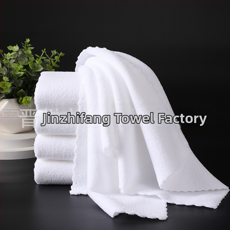 Hotelový uterák, 100% polyesterové vlákno, jemné vlákno, ploché tkanie, 42 g, nasiakavosť 11–15 s