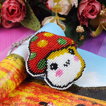 Kljucni lančić za ruksak s križnim šivanjem, dvostrano izvezen dizajn s perlama, motiv cartoon/anime, 14CT, plastična podloga, paket