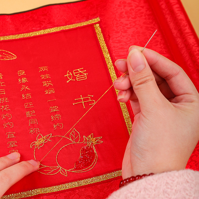 Završeni križićni goblen u drvenom okviru, u stilu Suzhou, svadbeni motiv, dekor za spavaću sobu ili radnu sobu