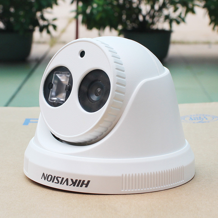 DS-2CE56A2P-IT3P Infracrvena dome kamera, 700TVL, 6mm objektiv, 0.1 lux, DC12V