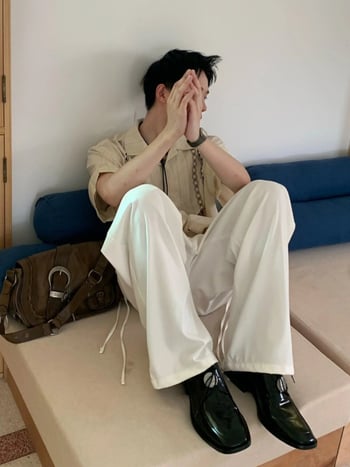 Õmmeldud etno‑vintage stiilis särk, lühikeste varrukatega, krae lapel, triibuline džakard, 96% polüester, ilma triikimata