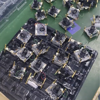 Sisemine nutikas jälgimiskaamera, 1 kaamera, vahemik 0–10 m, eraldusvõime 700–1080 TVL, HTTP-ühendus, mobiilirakendust toetab, mudel C6