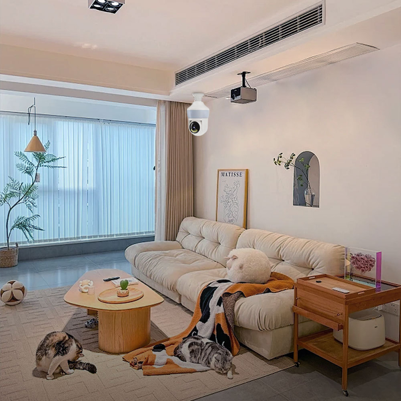 Beltéri intelligens égőbe rejtett megfigyelő kamera, PTZ 355° vízszintes, 90° függőleges, sebesség 30°/s és 20°/s, AC 100–240V, lámpa-tartóba szerelés