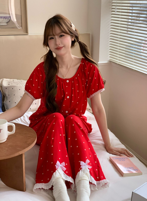 Set pijamale din bumbac, guler rotund, mâneci 3/4, țesătură ușoară 121–140 g/m², relaxare acasă