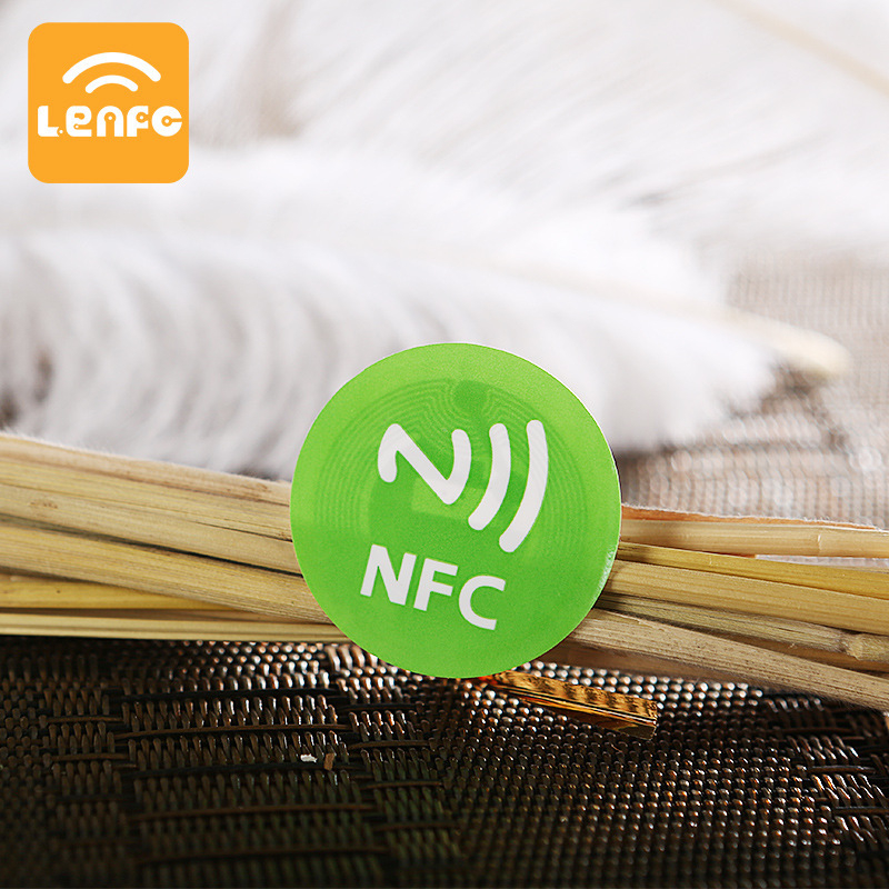 Antimetalne NFC naljepnice (6 kom.) – Ntag213, NFC čitanje/pisanje, -30–60°C, Pohrana 144×8, Podaci 20, Ljepljive naljepnice od metalno-otporne materijala