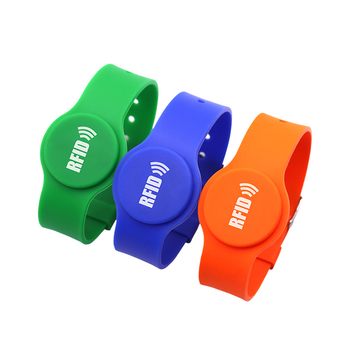 Silikoonkummist RFID käevõru graveeritud sõnumiga, mudel 019, üldotstarbeline, töötemperatuur 0–40°C