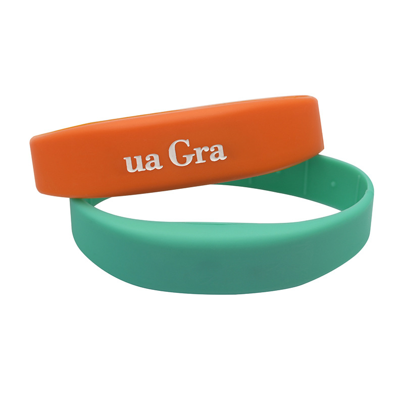 Silikoonkummist RFID käevõru graveeritud sõnumiga, mudel 019, üldotstarbeline, töötemperatuur 0–40°C