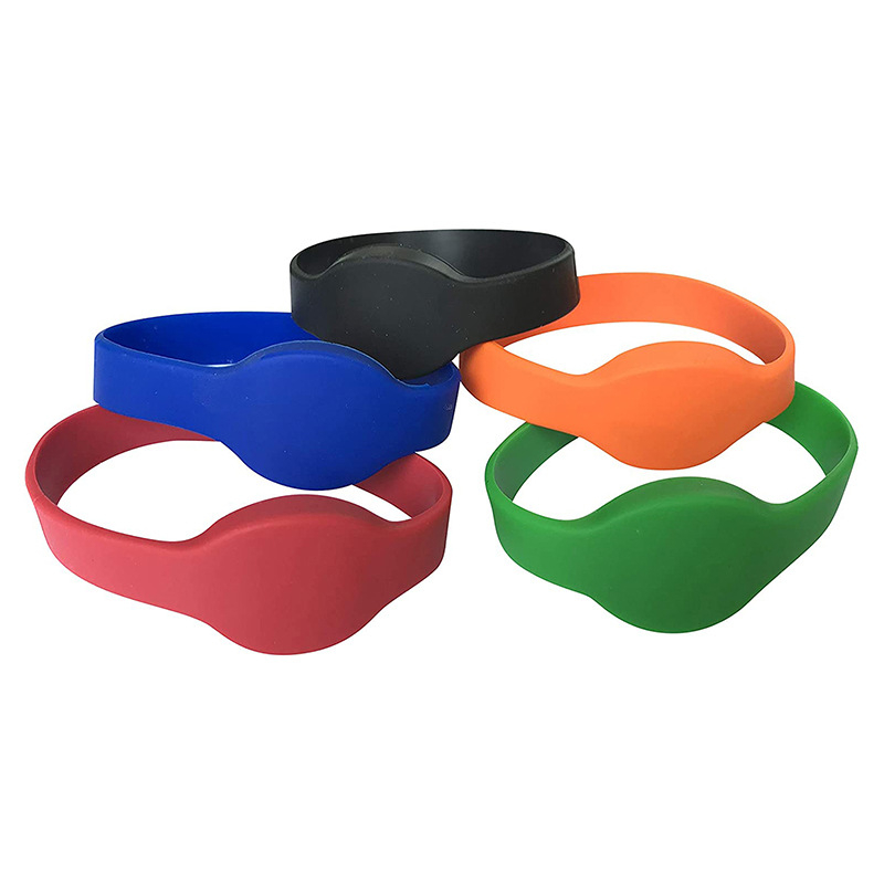 Silikoonkummist RFID käevõru graveeritud sõnumiga, mudel 019, üldotstarbeline, töötemperatuur 0–40°C