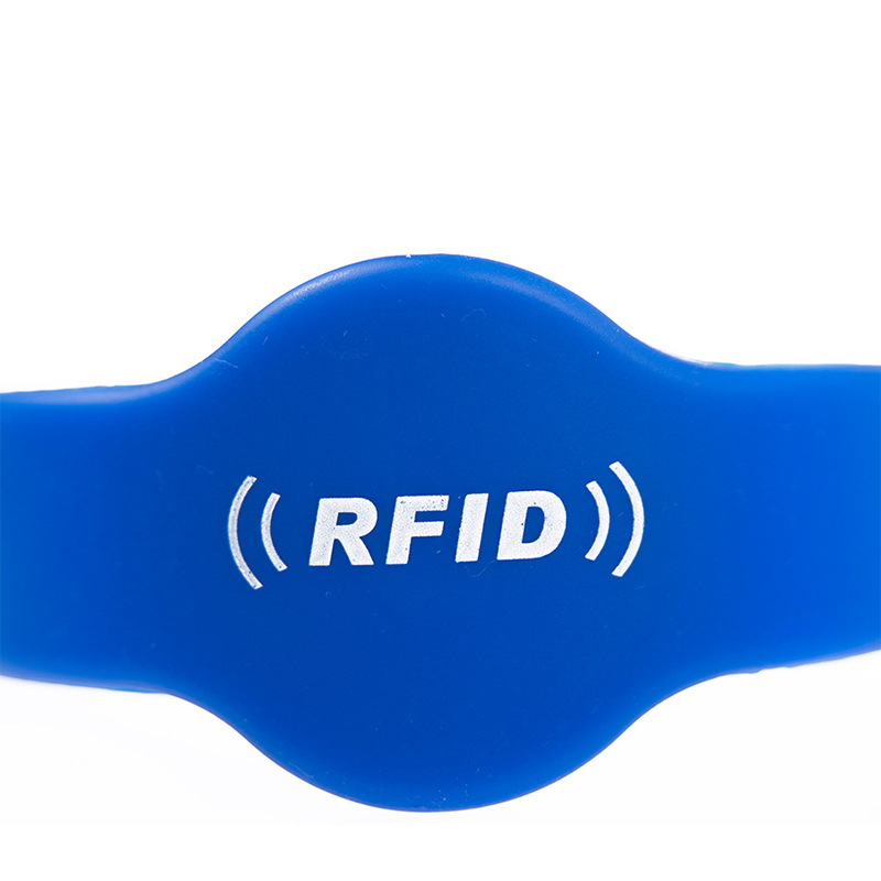 Βραχιόλι RFID με διπλό πρωτόκολλο TK4100 + FM11RF08, σιλικόνη, μνήμη 1024 byte, χρόνος ανάγνωσης/εγγραφής 0,03 s, εμβέλεια 1–5 cm