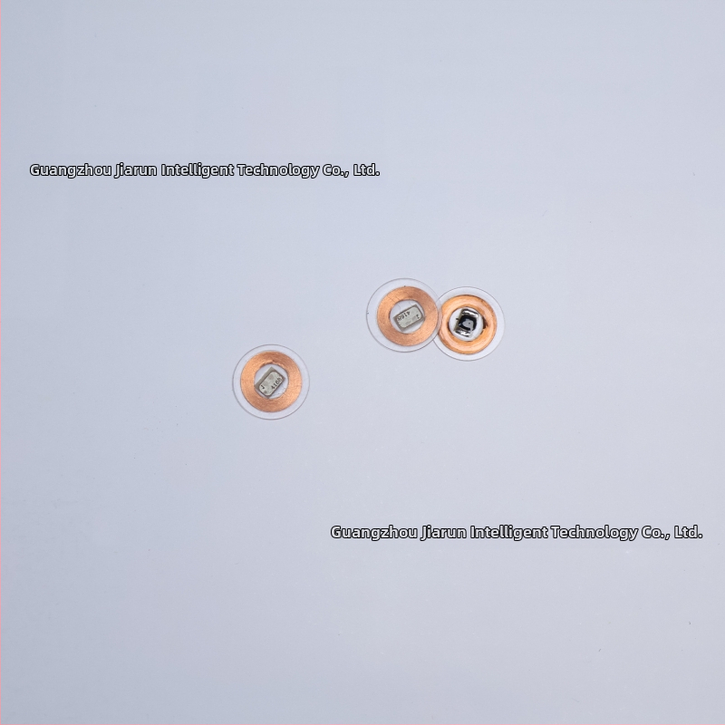 Inteligentná karta T5577, prispôsobená kontaktná IC karta pre riadenie prístupu (1K-80K, 10-ročné uloženie údajov, 10-ročná doba vymazania, nefinančná karta)