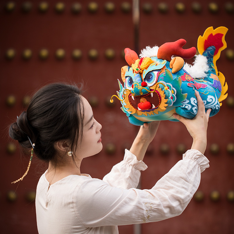 Hímzett textilbaba - DIY anyagkészlet, kínai stílus, sárkány motívum, klasszikus nemzeti stílus, hálószoba dekoráció