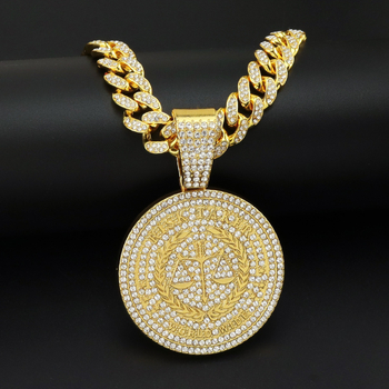 Nyaklánc kubai lánccal, gyémántokkal kirakott kör medállal, ötvözet, hip-hop stílus