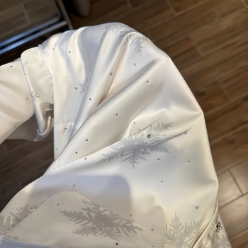 Női pizsama – Ice Silk anyag, Gombos stílus és modern minimalist dizájn, Turn-down gallér, Hosszú ujjú, Hosszú nadrág