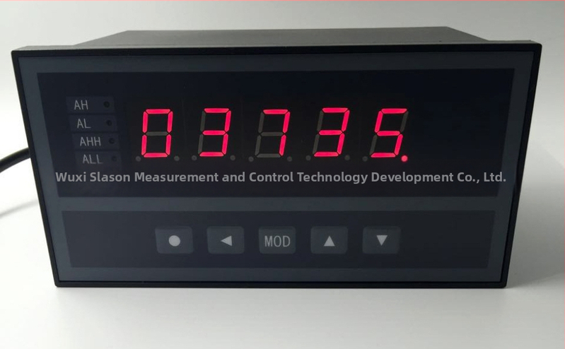 XSM modell Digitális kijelzős sebesség- és frekvenciamérő, panelre szerelhető áramlás-szabályozó készülék, pontosság 0,5