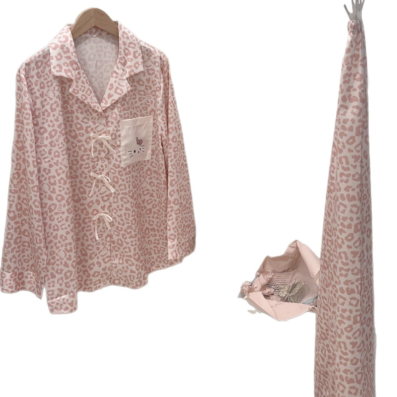 Djevojački pidžama set s leopard printom od ice silk, dugi rukav, hlače
