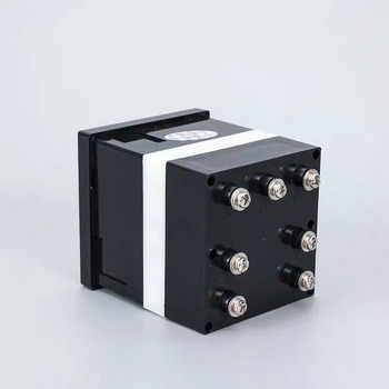 6L2 Ukazovací voltmetr pre striedavé napätie, 380 V / 5 A, Southwest Instrument