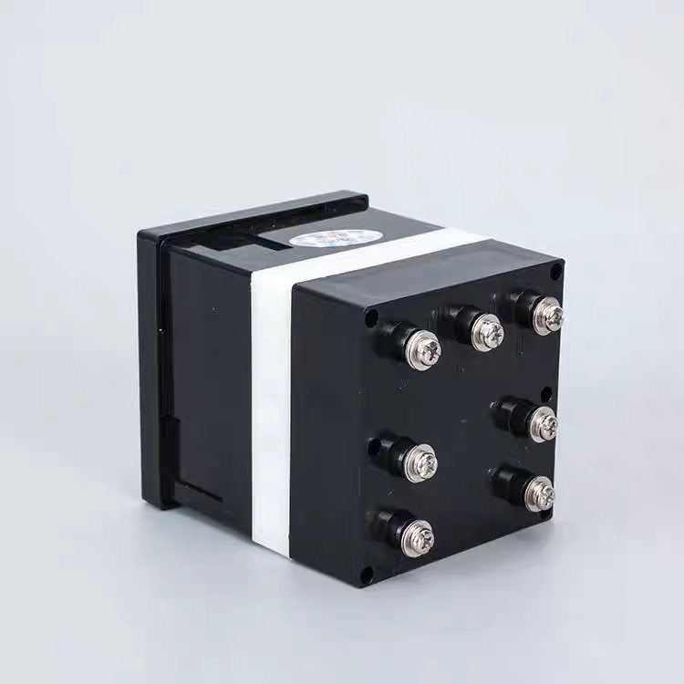 6L2 Ukazovací voltmetr pre striedavé napätie, 380 V / 5 A, Southwest Instrument