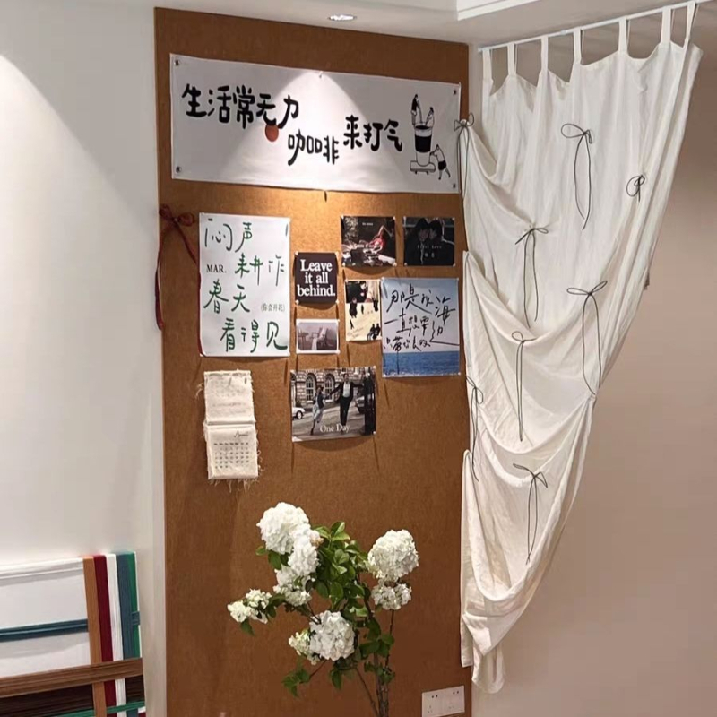 Filc falikép – önmagát ragadó fotóháttér panel Polaroidhoz, hálószobai faldekoráció és üzenőtábla