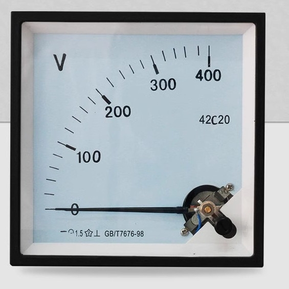 Pokazivački tip DC voltmetra, model 42C20-V / 42C20-A, ulaz 400V, izlazno naprezanje 1000V, mjerni raspon 1000
