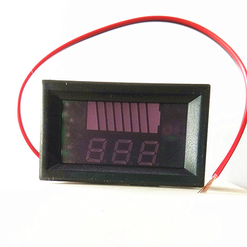 Digitalni mjerni uređaj s LED zaslonom: voltmetar, ampermetar i elektrometar za male serije