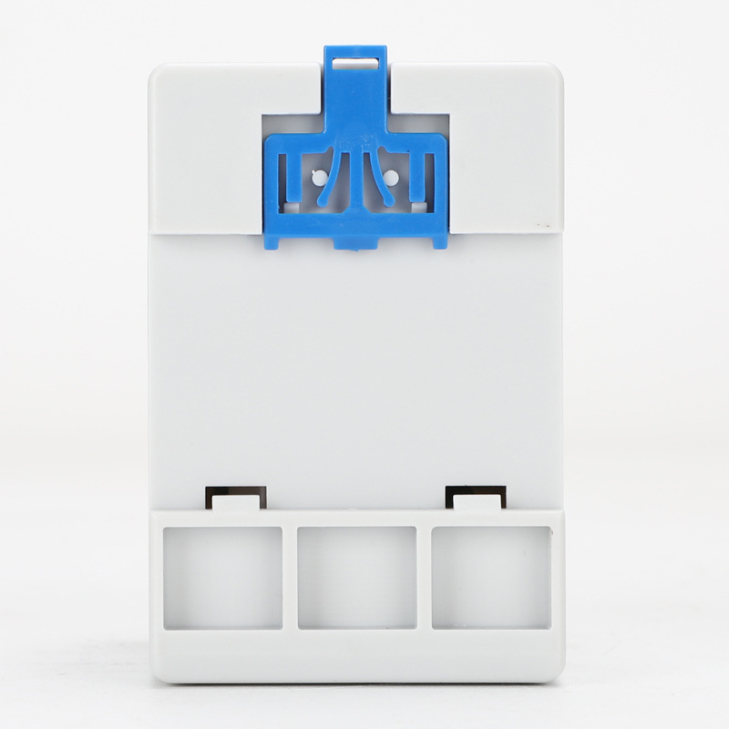 Волтметър за релсов монтаж със цифрова защита срещу презапрежение и ниско напрежение и регулируема защита, модел D52-2042A, точност на измерване на напрежение 1%.