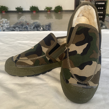 Pantofi de lucru Slip-on, antiaderenți și respirabili, rezistenți la uzură, vârf din cauciuc, talie joasă, marcă Soldiers, origine Jiangsu