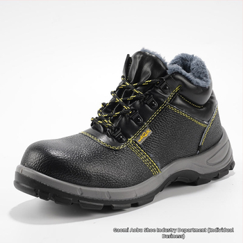 Pánska pracovná obuv s ochranou proti nárazu a perforácii, nízky strih, oceľová špička, mikrovlákno hovädzej kože druhého vrstvenia