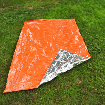 Piknik podloga s aluminiziranim PE filmom, vodootporna, sklopiva i prijenosna za kampiranje, otporna na vlagu za 1–2 osobe