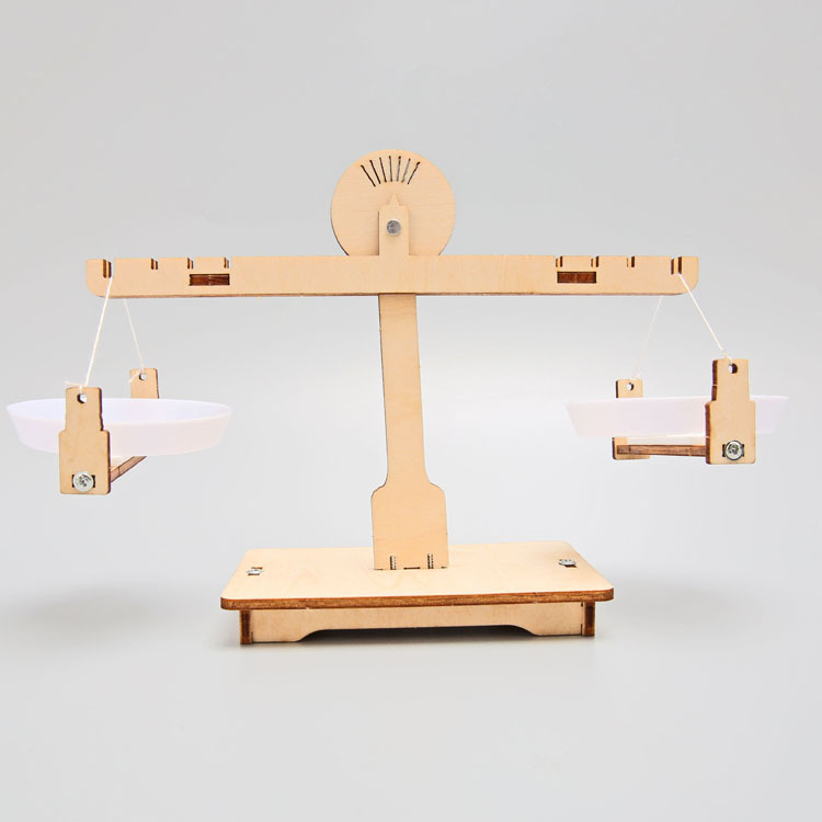 DIY STEM set s ravnotežnom vaga — drveni materijal, praktični znanstveni eksperimenti za djecu i učenike 7–14 godina