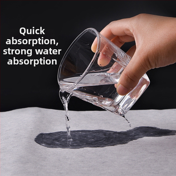 Jednorazová utierka z dreveného celulózy pre salóny, 40 g absorpcie, 190 listov v balení, 25 balení